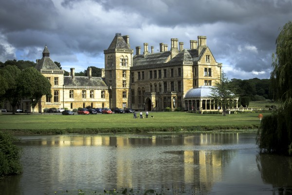  Walton Hall, former home of the nobility, today luxury hotel Image: Wikipedia 