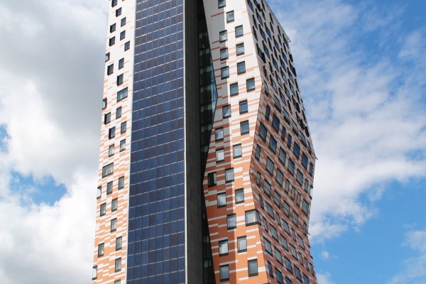 Der 2013 erbaute AZ Tower, mit 111 Metern das höchste moderne Gebäude in Tschechien https://commons.wikimedia.org/w/index.php?curid=26669316 