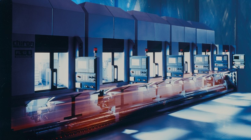 1999: Perfekte Reihe für präzises, produktives Bearbeiten – eine Flexline in der Montagehalle im Gewerbepark take-off 