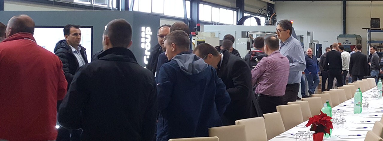  Over 60 visitors took the opportunity to take part in technical discussions and find out about the latest innovations from CHIRON and STAMA – such as the MT733 machining center.  